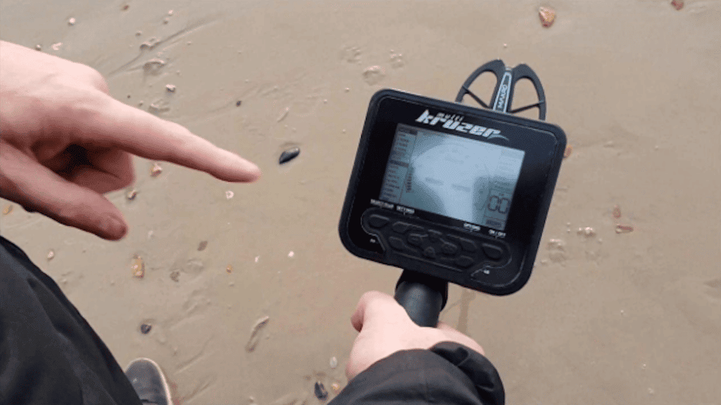 Ground balancing technologies with a Metal Detector